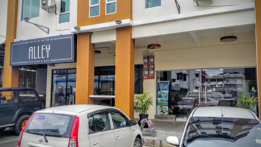 Residence 21 Boutique Inn Miri Zewnętrze zdjęcie