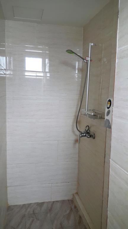 Residence 21 Boutique Inn Miri Zewnętrze zdjęcie