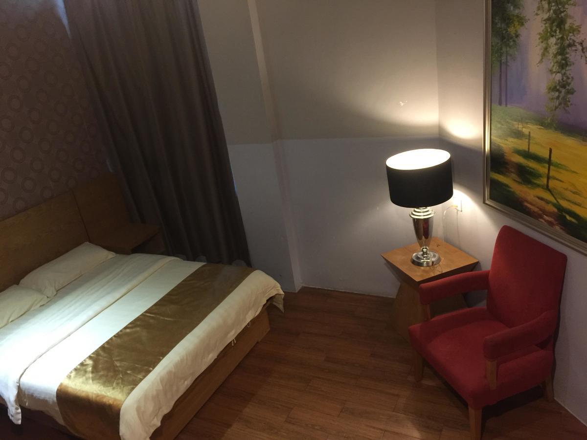 Residence 21 Boutique Inn Miri Zewnętrze zdjęcie